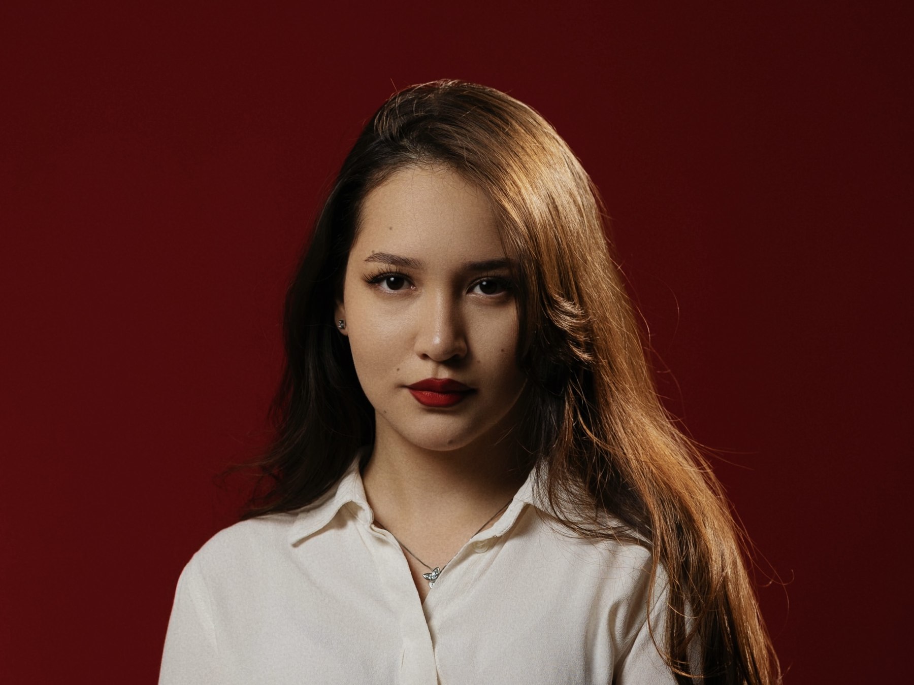 Anely — hero photo